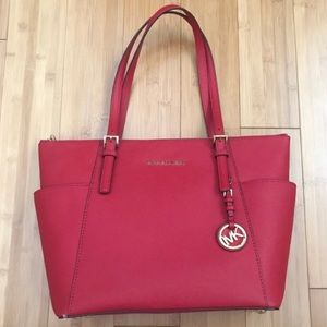 💕Trade for Alexandra💕